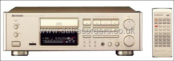 Pioneer D-07